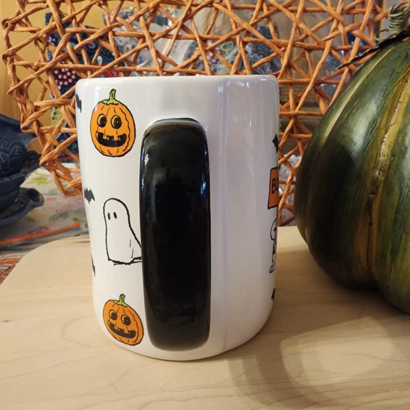 Rae Dunn Peanuts Collaboration Mug - Picture 8 of 9